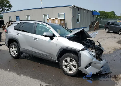 2021 Toyota Rav4 Xle from USA, damaged, VIN 2T3W1RFV0MW119621